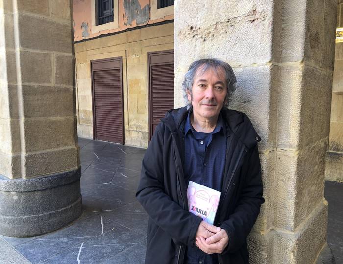 Patxi Zubizarretak irabazi du Espainiako Haur eta Gazte Literatura saria