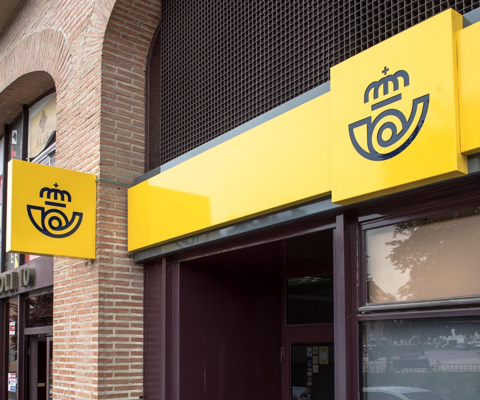 Kalte moralengatik zigortu dute Correos, lehen aldiz