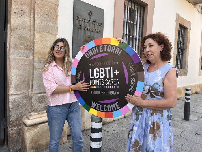 Gizarte etxeek bat egin dute LGBTI+ pertsonentzako gune seguruen euskal sarearekin