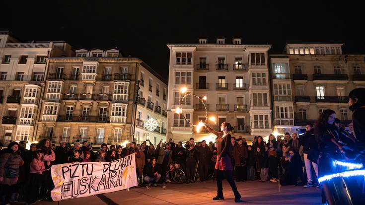 Euskararen argiak 365 egun ditu