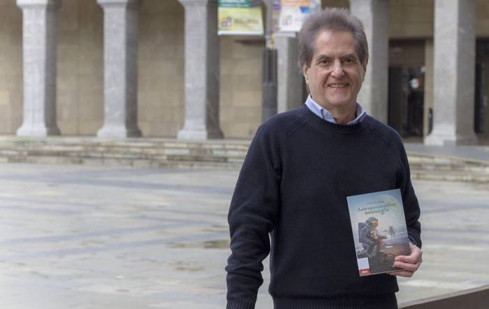 "Gauza gutxi dago ipuin on bat irakurtzea baino atseginagorik"