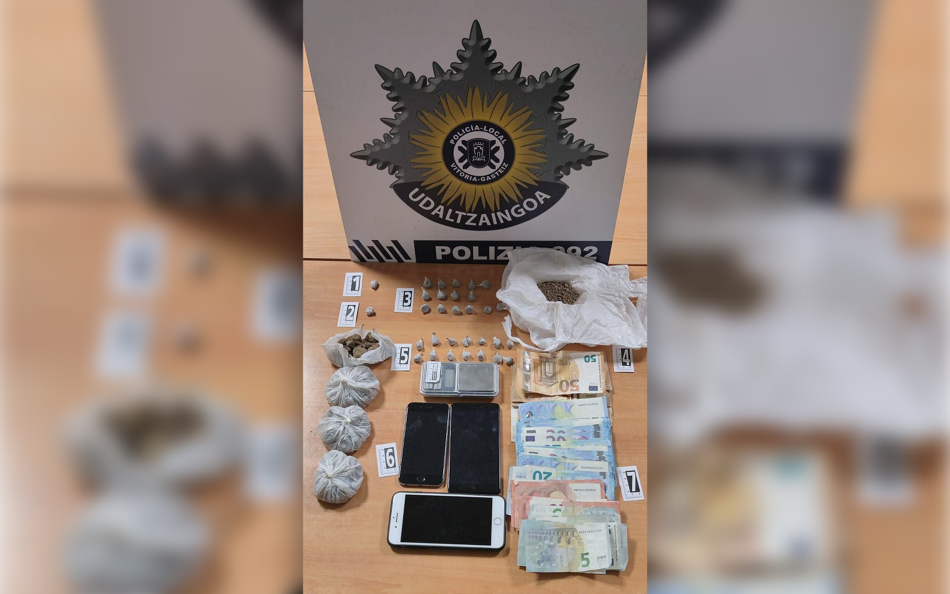 Gizon bat atxilotu dute Gasteizen, heroina trafikoagatik