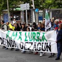 Eskola feminista, 'Araba lurraren defentsan'