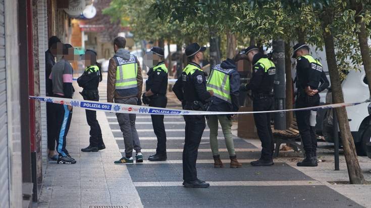 Espainiako Poliziarekin batera sartu da Udaltzaingoa Errotako lonjetan