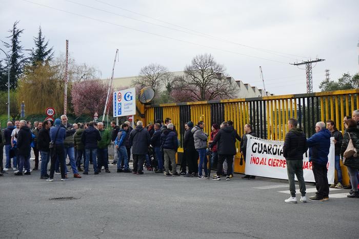 Guardianeko 171 langileak kaleratzeko espedientea aurkeztu du zuzendaritzak