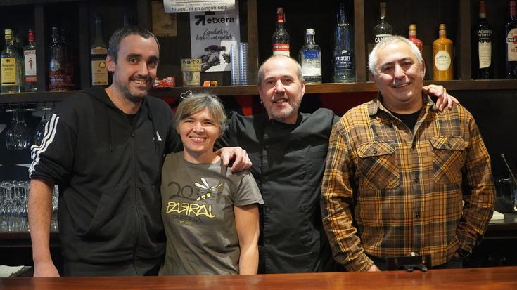 "Auzoa egin nahi dugu, negozioa baino gehiago"