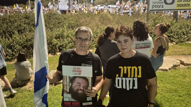 Israelen zuritzea eta ezkutatzea Gasteizko txakur txapelketan