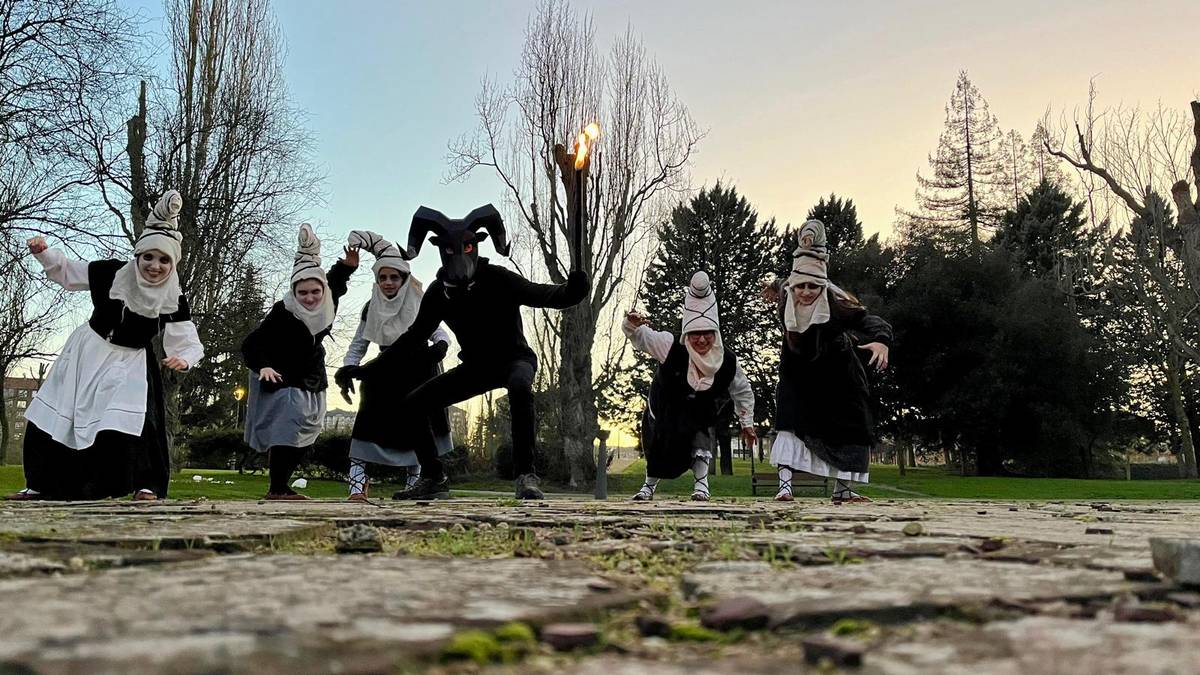 Galtzagorri eta momotxorroen atzetik