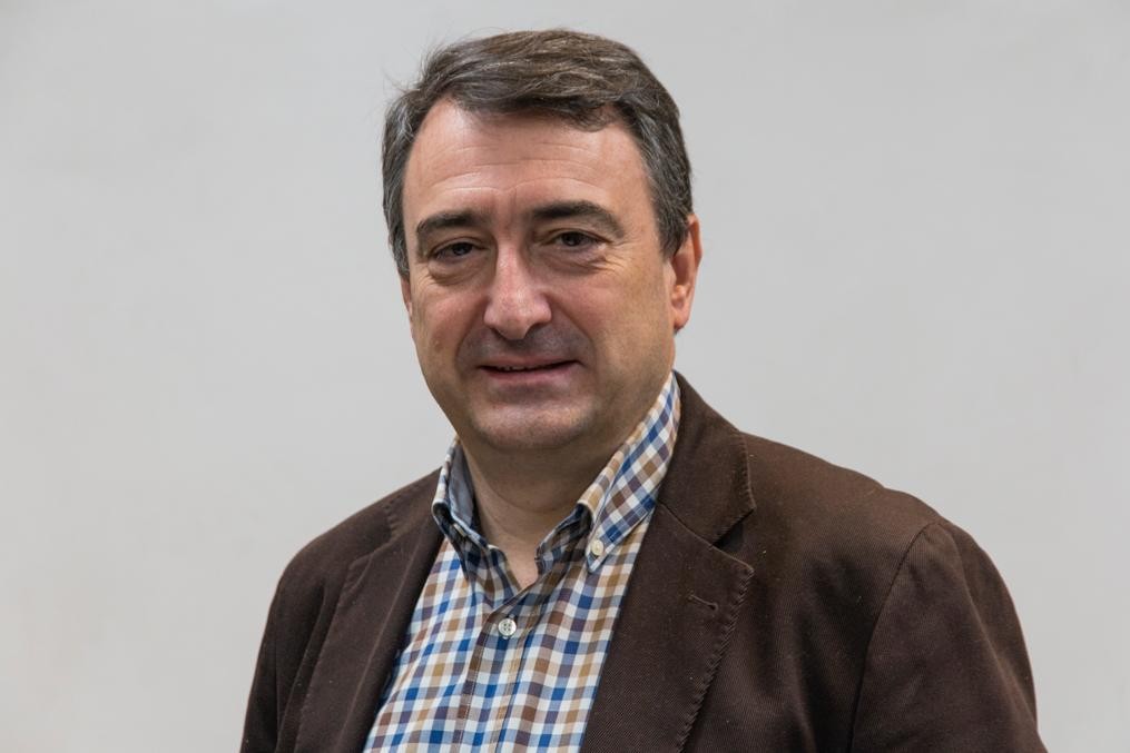 "Egoera txarra bizi du lakotak, baina itxaropentsua"
