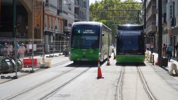 Tranbia geldi, hilabeteko lanen ostean