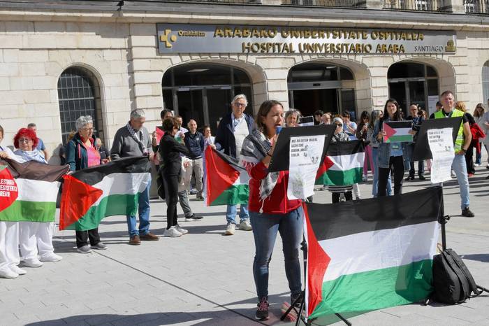 Gazako genozidioa salatu dute osasun langileek