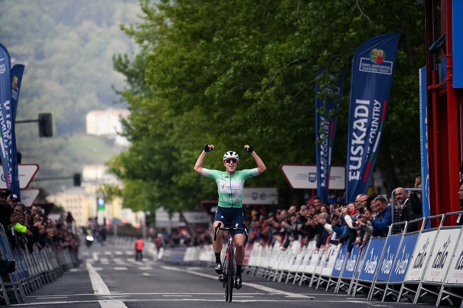 Gasteizen hasi, eta Donostian amaituko da Itzulia