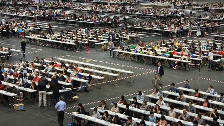 Diputazioko enplegu eskaintza publikoen gai zerrendak argitaratu dituzte