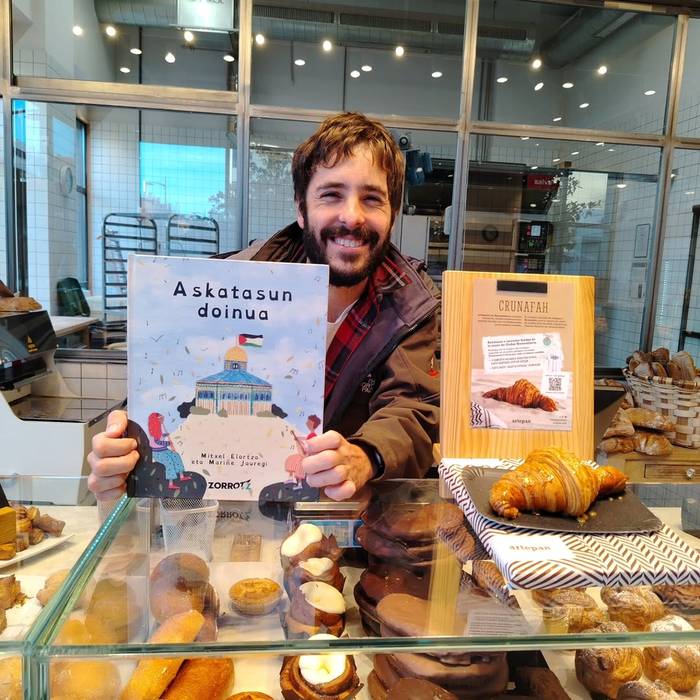 Artepan dendetan salgai dago 'Askatasun doinua' ipuina, Palestinaren alde