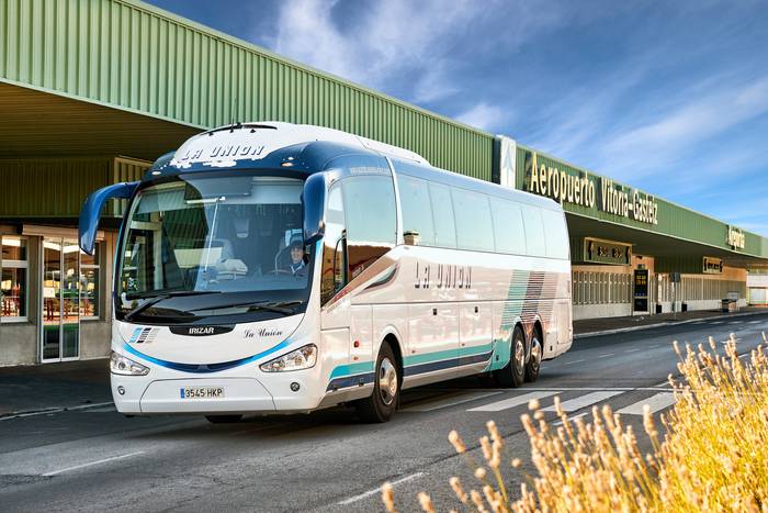 Gasteiz, Foronda eta Loiu lotzeko bederatzi autobus izango dira egunero