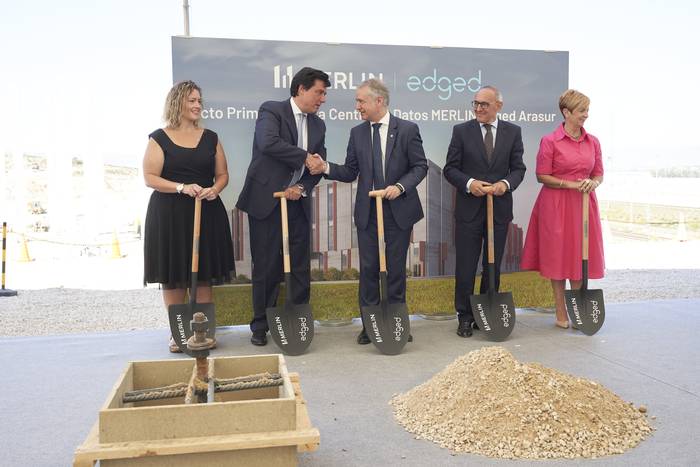 Arasur Data Center, erraldoia etxean