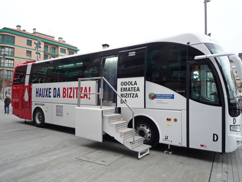 Emadazu bizia