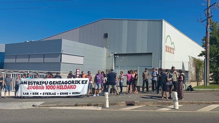 "Gutxi batzuen arduragabekeriak beste heriotza bat eragin du Talleres Aratz lantegian"