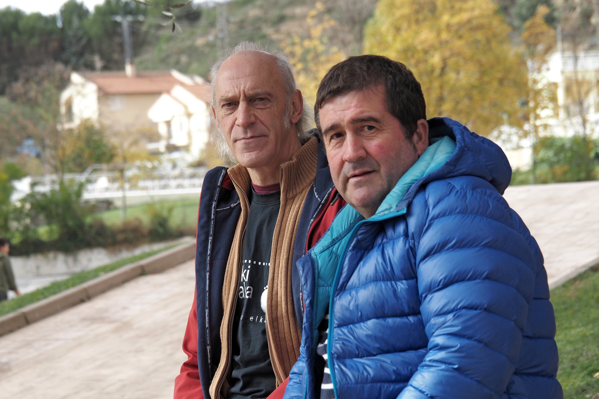 Ttiki-ttaka, baina gelditu gabe