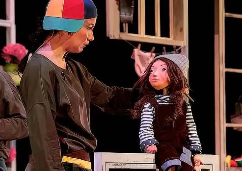 'Harri salda', Engruna Teatre