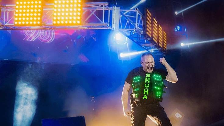 Chimo Bayo, Locomia eta La Frontera elkartuko ditu Iradier Arenak