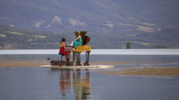Ur gaineko 'Idóneas' ikuskizun berria aurkeztuko dute Landan