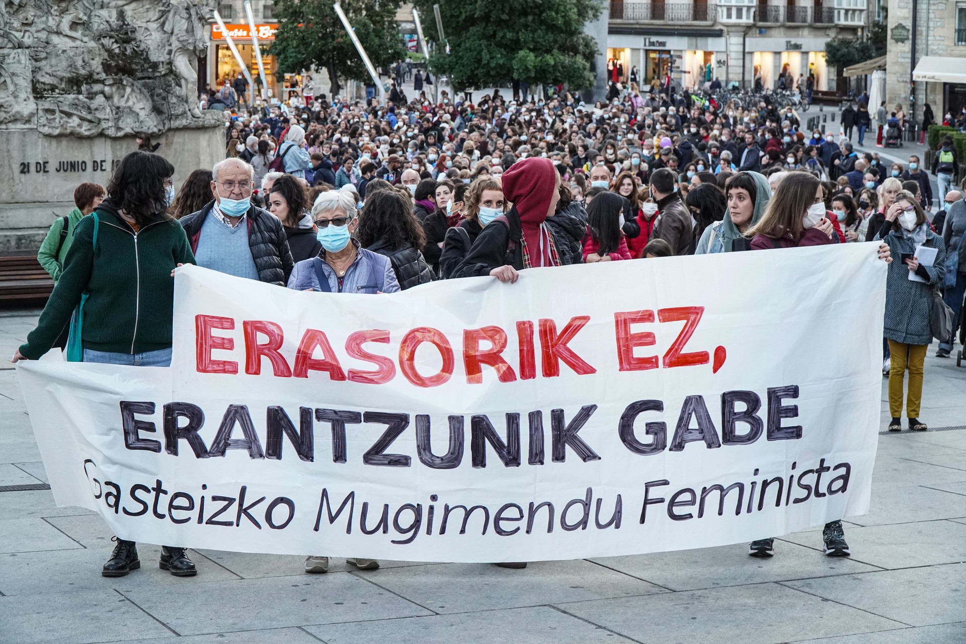 25 urteko gazte bat atxilotu dute Gasteizen, bikotekideari eraso egiteagatik