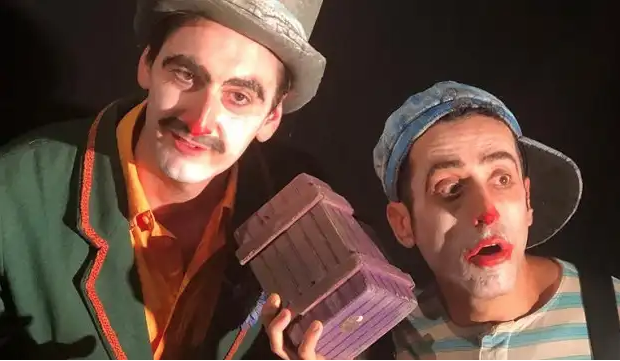 [ERABATEKO ESTREINALDIA] 'Kutxartean', Paraiso antzerkia