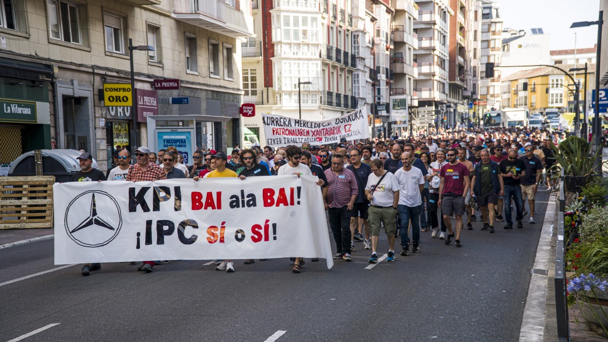 Mercedes gelditu du berriz ere zortzigarren greba egunak