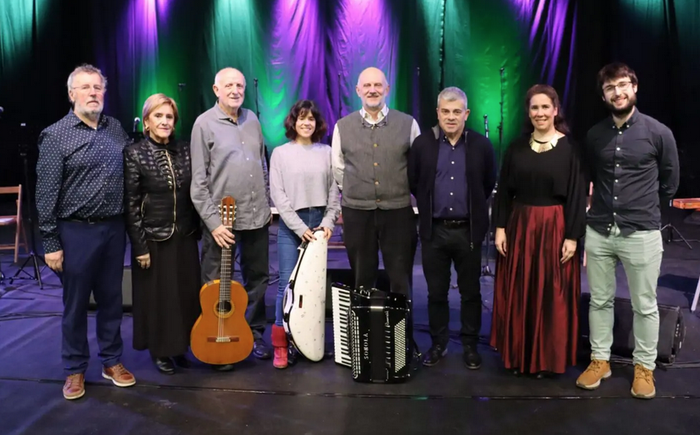 [AITZINA FOLK] Oskarbi, 'Euskara Donemiliatik gurera'