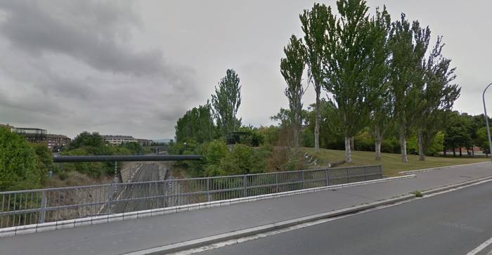 Gizon baten gorpua aurkitu dute Ariznabarra auzoan