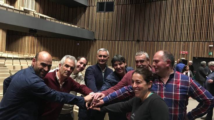 Javier Torre berretsi dute UAGAko lehendakaritzan