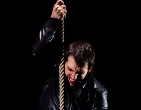 Iñaki Rikarte: "Oso zaila da pertsona batek bere burua zergatik hil duen jakitea"