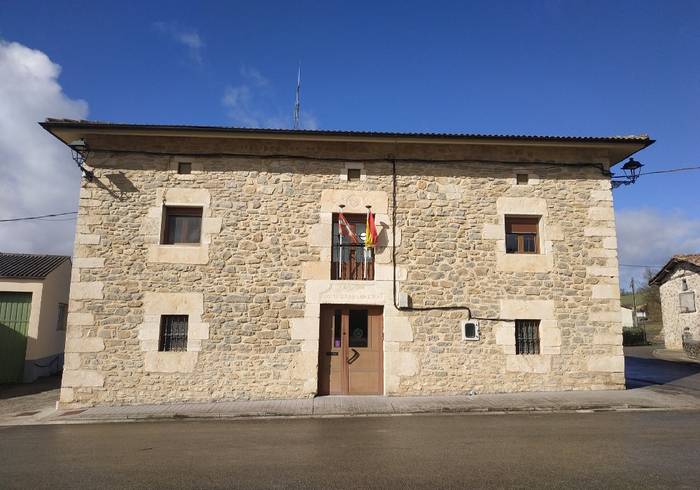 Etxez etxeko laguntza zerbitzua bermatzeko eskatu du Iruraiz-Gaunak