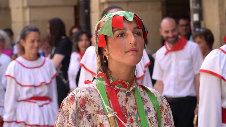 Guardiako botarga batu zaio Arabako herri inauterietako material didaktikoari