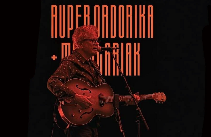 Ruper Ordorika eta Mugalariak