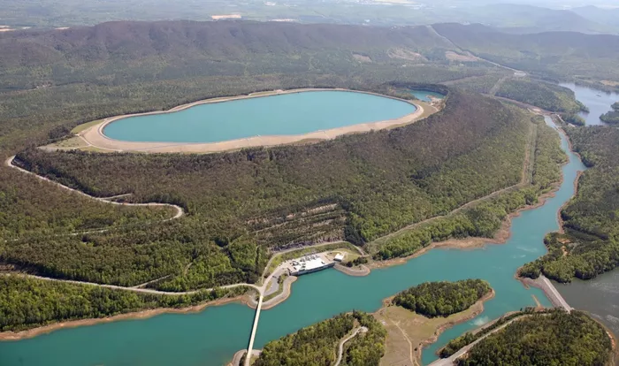 Bi ponpaketa-zentral hidroelektriko jarri nahi dituzte Araban, "Espainiako bateria" izateko