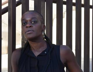 "Eszenatokian libre naiz, musikak boterea ematen dit"