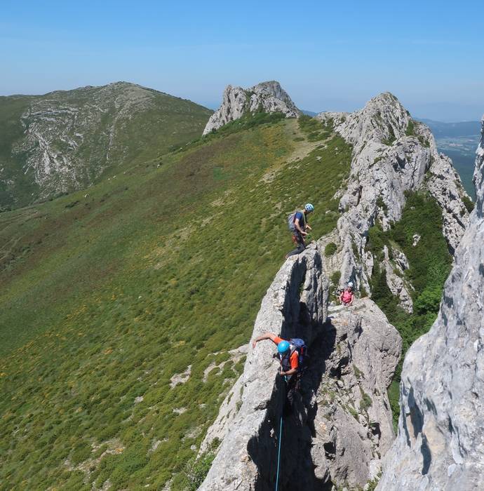 Mendian, abentura gosez