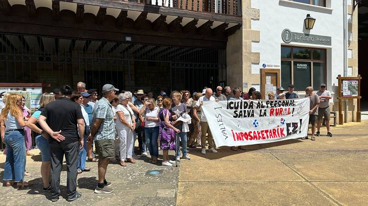 Lan baldintzak "okertu" egin direla salatu dute Añanako osasun langileek