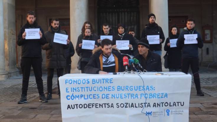 Putre funts batek familia bat etxegabetuko duela salatu dute Gasteizen