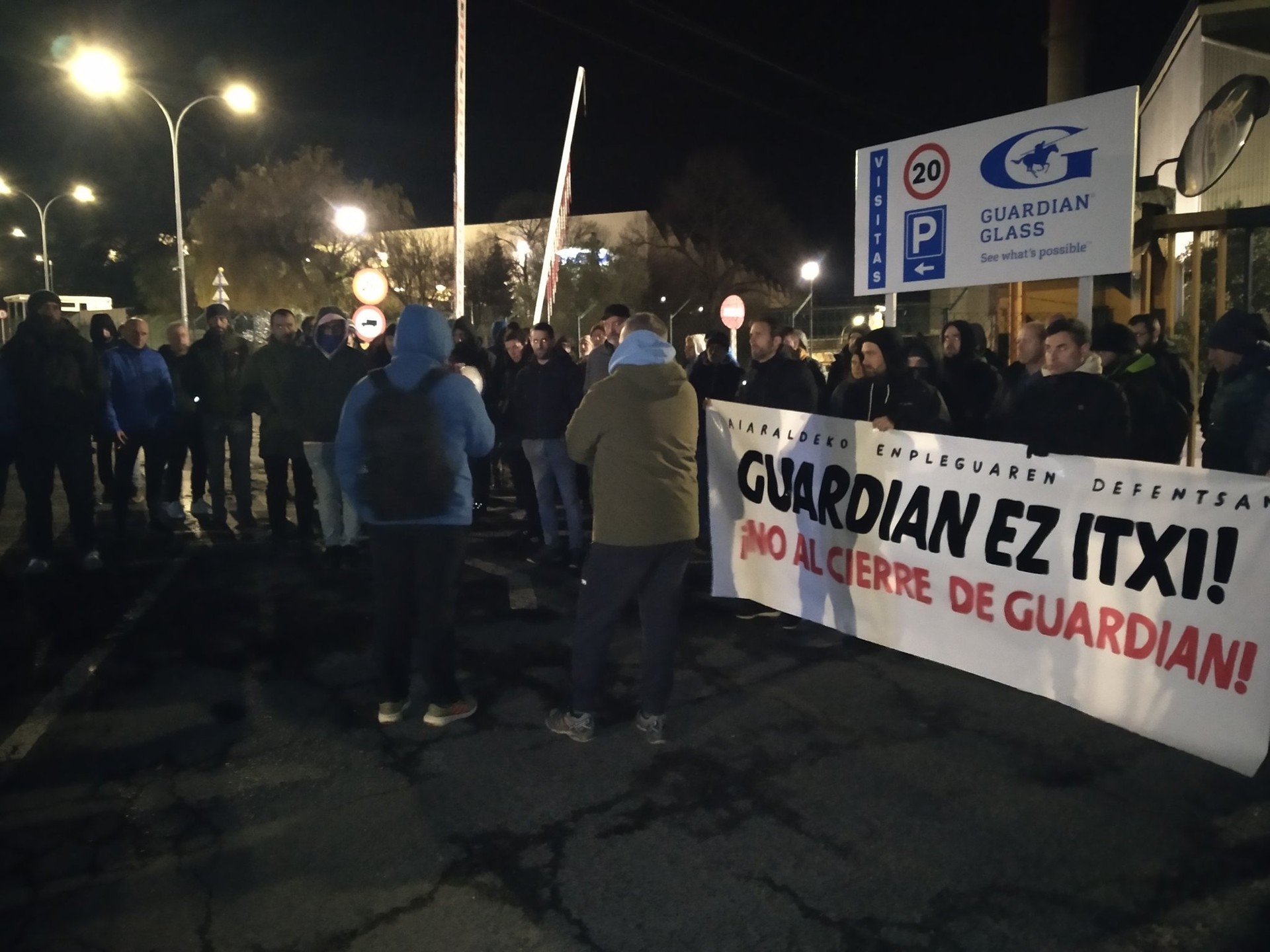 Greba bertan behera utzi du langileen batzordeak Guardianen