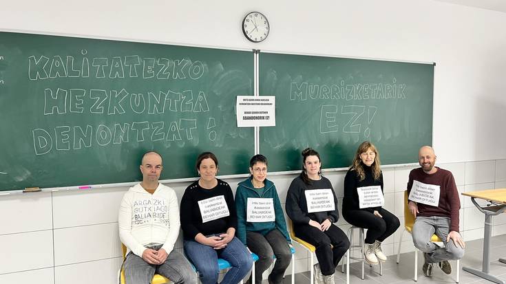 "Baliabide gehiago" eskatu dituzte Salburuan, Pradalesek egindako bisitan