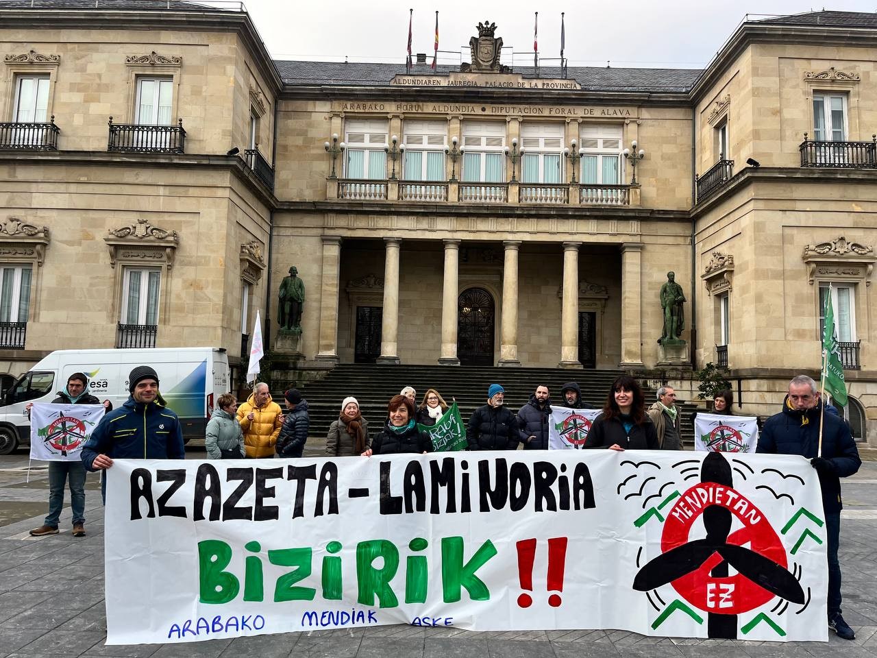 Laminoria eta Azazetako parkeak gelditzeko mozioa atzera bota dute batzar nagusiek