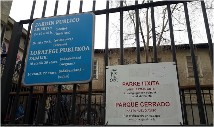 Eskoriatza Eskibel jauregiko parkea "berehala" irekitzea eskatu du Gasteiz Txikik