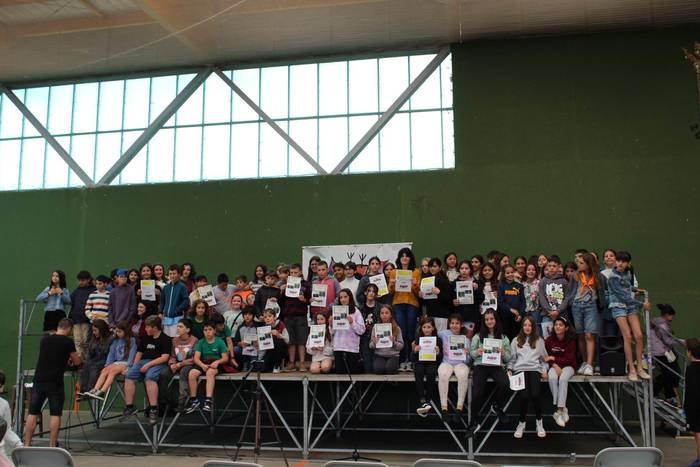 Bitorianon eman zaio Arabako Eskolartekoari amaiera