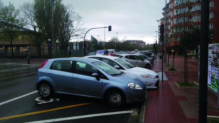 Adriano VI kaleak 60 aparkaleku gehiago ditu