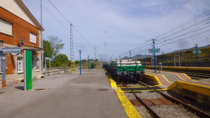 Lurpeko pasabide bat izango du Langraiz Okako tren geltokiak