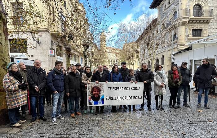 Kolonbiari Borja Lazaroren kasua argitzeko eskatu dio Ertzaintzak