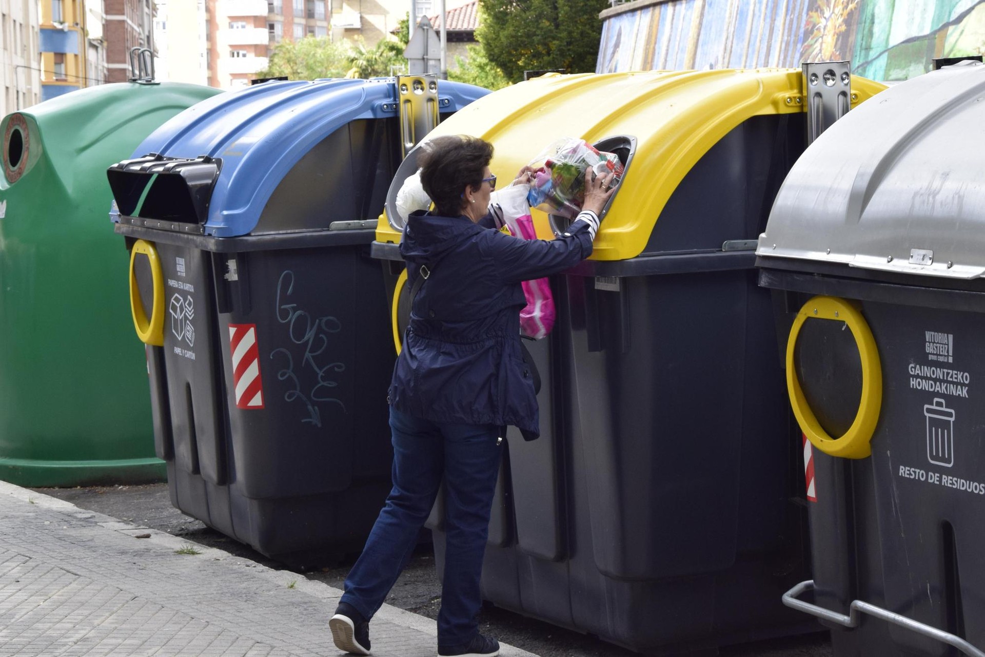 Arabako hondakinen kudeaketa, Europako irizpideetatik oso urrun